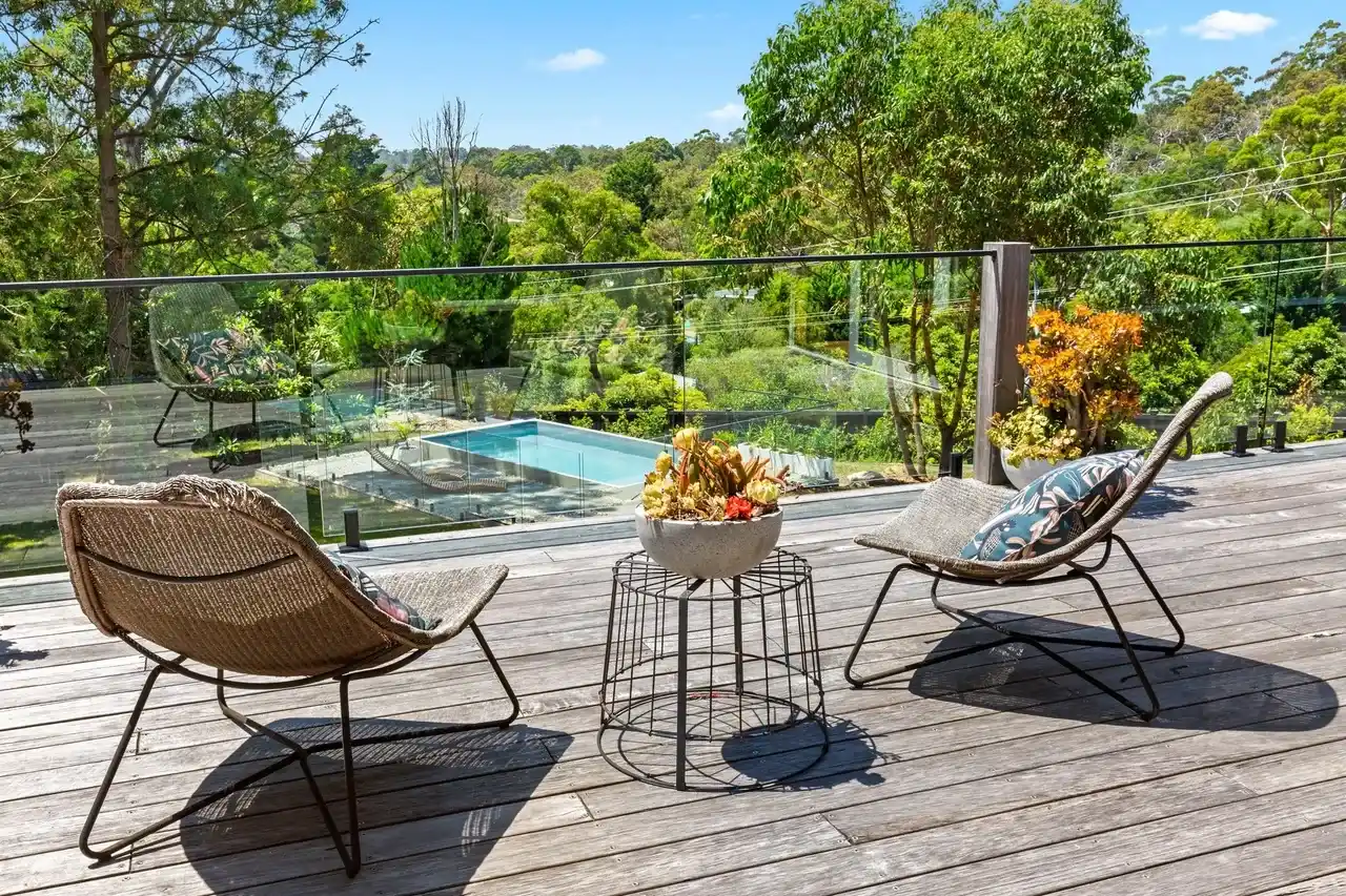 outside sitting area
