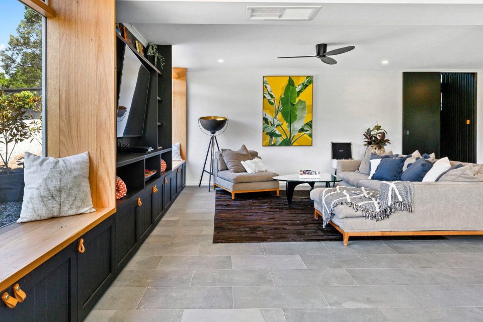 5D45FD7B-DFCA-4DD9-B8EB-F26B28458A8F